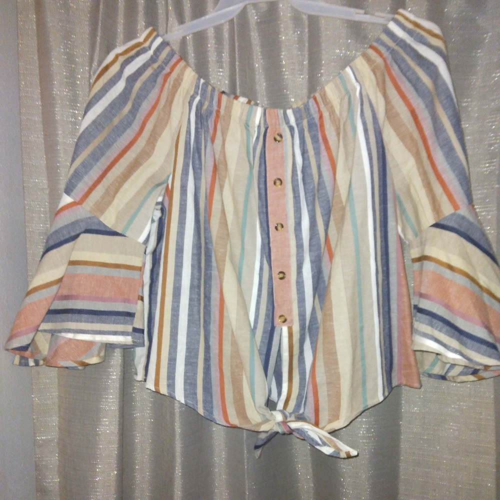 Off shoulder top 1x